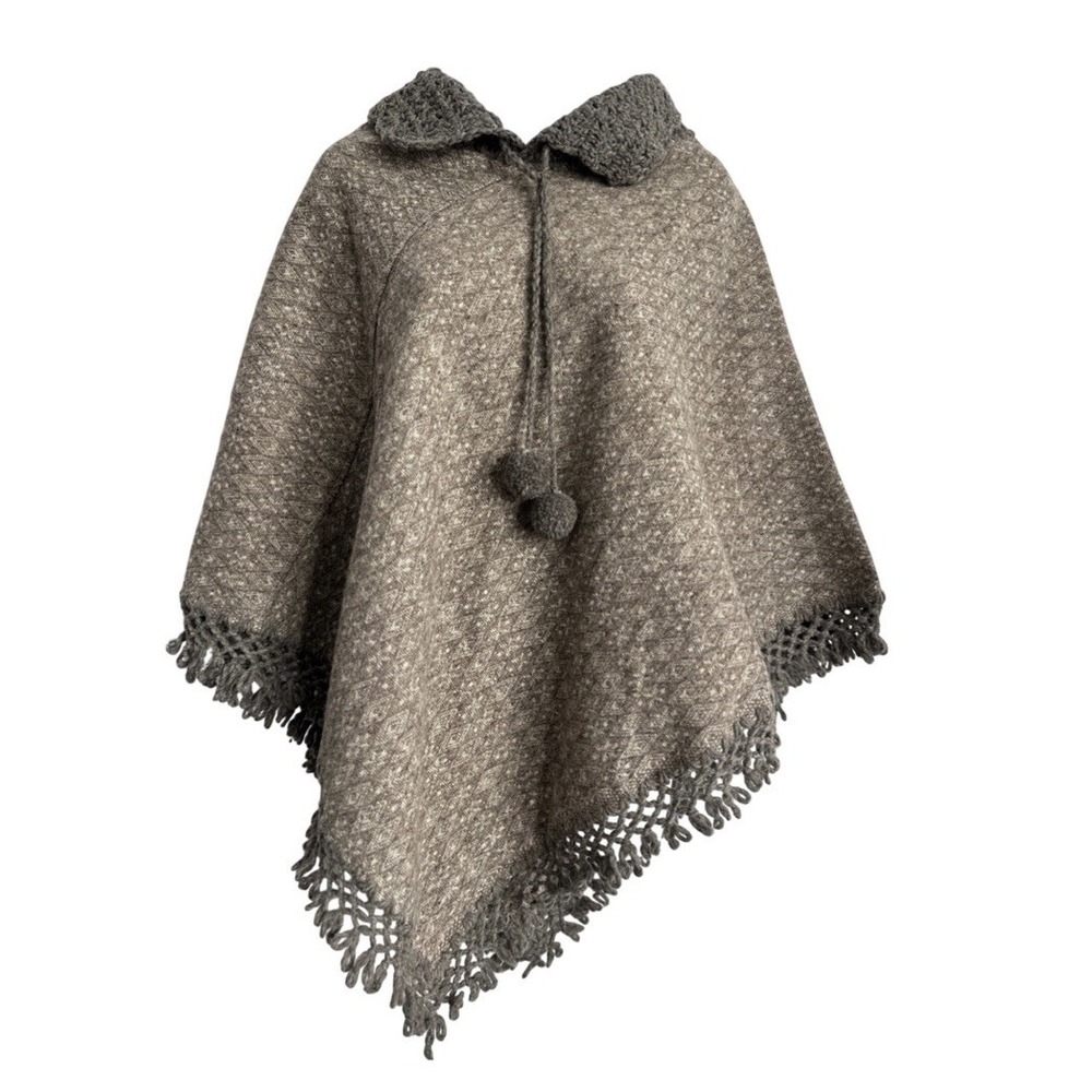 Handmade from Mexico Women's Sz: M/L Gray Ivory Wool Crochet Poncho
